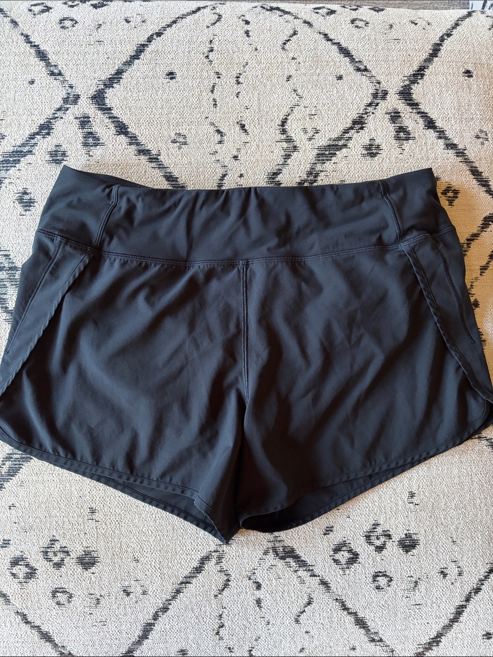 CRZ Yoga lined comfy stretch black workout shorts, Size XL